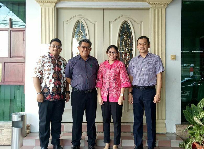 Bersama Staf Teknis Imigrasi KRI Tawau